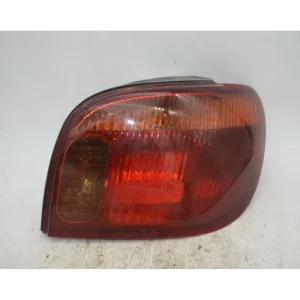 Offerta Lampo Fanale Stop Posteriore DX Toyota Yaris Dal 1999 al 2005 Cod 8155052130