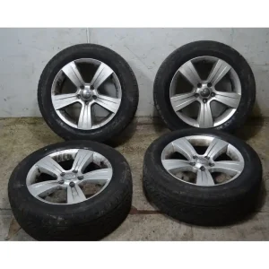 Direttamente Dal Produttore Treno Completo Cerchi e Gomme Jeep Compass Dal 2011 al 2015 Misure 215/60 R17 100V 5F