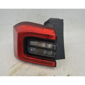 Compra Adesso Fanale Stop Posteriore SX DR 5 Dal 2025 in poi Cod J68-4433010