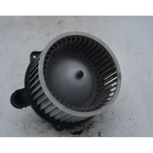 Acquista Ora Motorino Ventilazione Abitacolo Kia Ceed dal 2006 al 2012 Cod F0053B2474