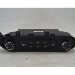 Prezzo Conveniente Controllo Comandi Clima Kia Carens Dal 2013 al 2019 Cod 97250A4010CA