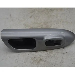 Pulsantiera Alzacristalli Posteriore DX Nissan Juke Dal 2010 al 2018 Cod 829601KA2A Offerta