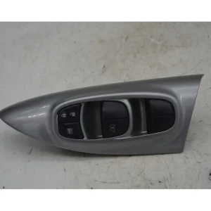 Affare Pulsantiera Alzacristalli Anteriore Sx Nissan Juke dal 2010 al 2018 Cod 254011KA5E