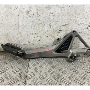 Ultime Pezzi Pedana Poggiapiedi Destra Dx Honda Hornet 600 Dal 2005 al 2006