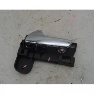 A Buon Prezzo Maniglia Interna Posteriore SX Fiat Freemont dal 2011 al 2015 Cod 937071