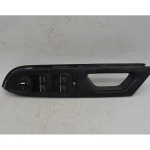 A Buon Prezzo Pulsantiera Alzacristalli Anteriore SX Ford B-Max Dal 2012 al 2018 Cod AM5T14A132AA