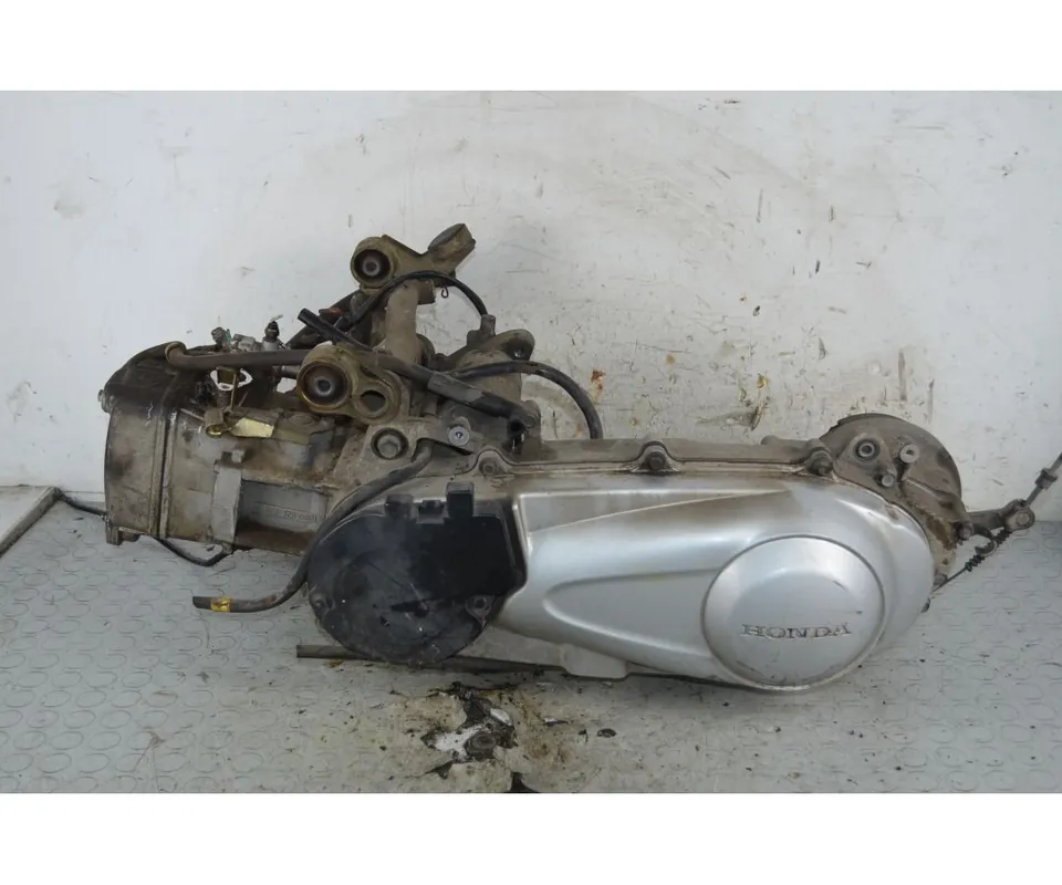 Ordina Subito Blocco Motore Honda SH 125 Dal 2000 al 2005 Cod Mot HI-JF073 Num Ser 6025852