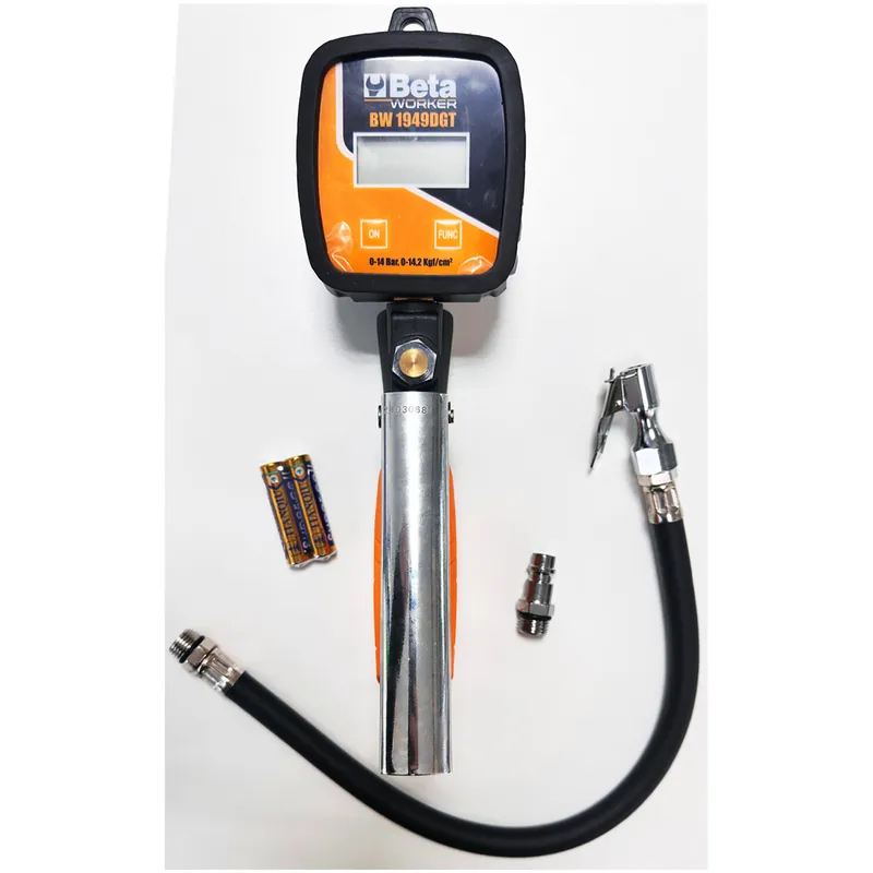 Pistola Digitale per Gonfiaggio Pneumatici BETA WORKER Precisa e Leggera con Display LCD e 4 Unità di Misura 0-14 bar modello BW 1949DGT codice 019490020 Sconto